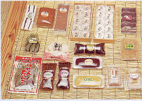 あくまき、けせん団子、かからん団子、黒糖ボーロ(園田食品) あくまき、けせん団子、かからん団子、黒糖ボーロ(園田食品)